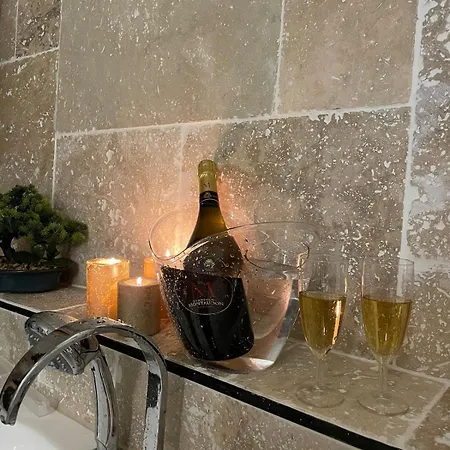 Lantre Deux Ferienhaus Le Breuil-sur-Couze